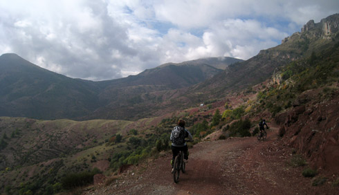 Dans les terres rouges